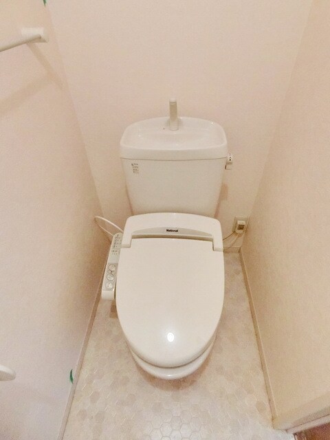 ウィスタリア・ガーデン ABの物件内観写真