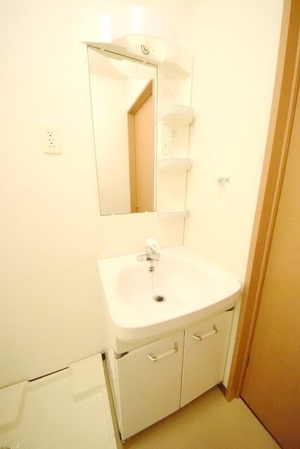 ドミール壱番館の物件内観写真