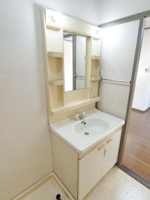 リヴェール浅見の物件内観写真