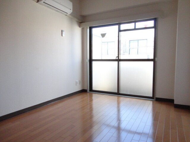 サンパレス南町の物件内観写真