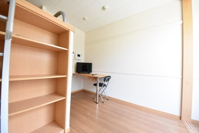 レオパレスタウニー 下連雀の物件内観写真