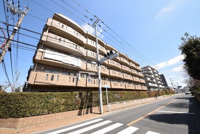 エマーレ武蔵境の物件外観写真