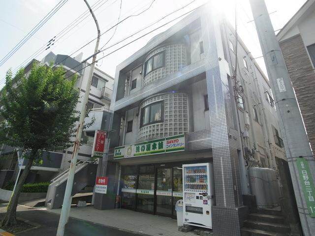 タケモトビルの物件外観写真