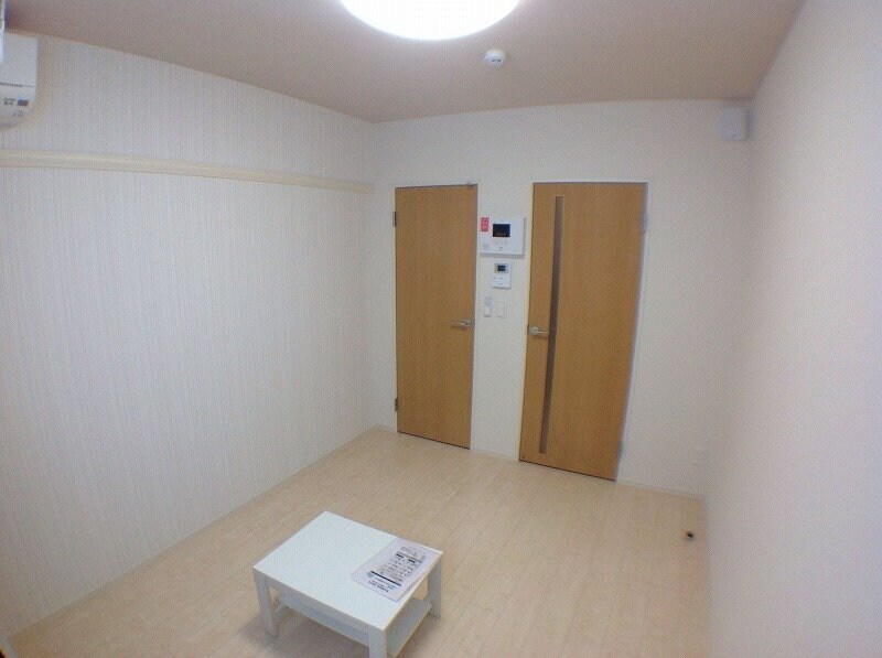 クレイノ西調布の物件内観写真