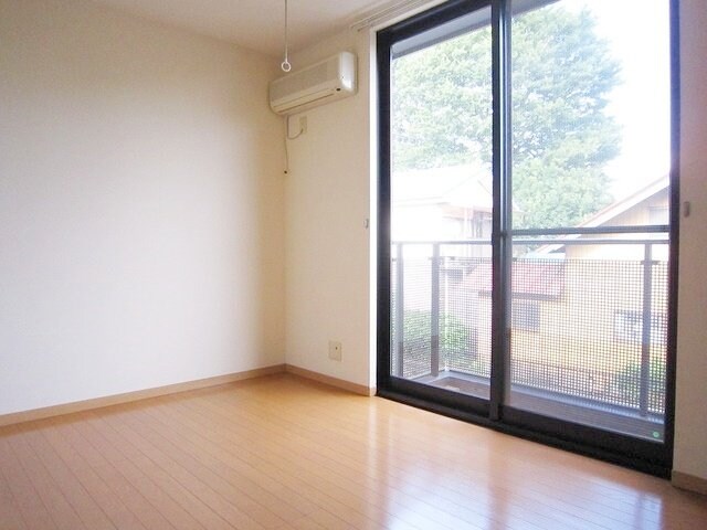 絹の道 B棟の物件内観写真