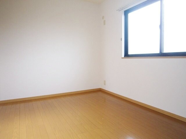 絹の道 B棟の物件内観写真