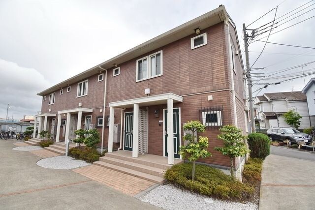 ジュネックスB棟の物件外観写真