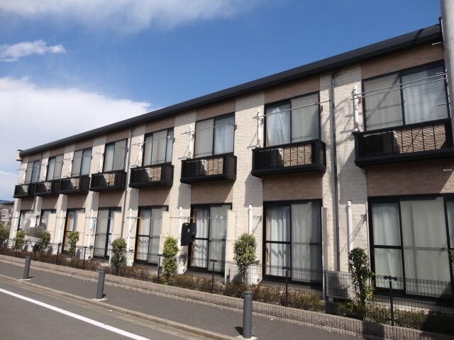 レオパレスUrban Lifeの物件外観写真