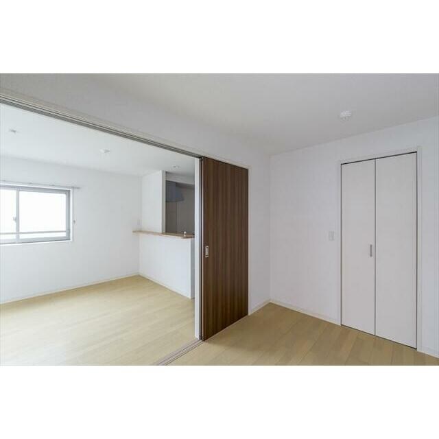 ルーチェ国立ズードの物件内観写真