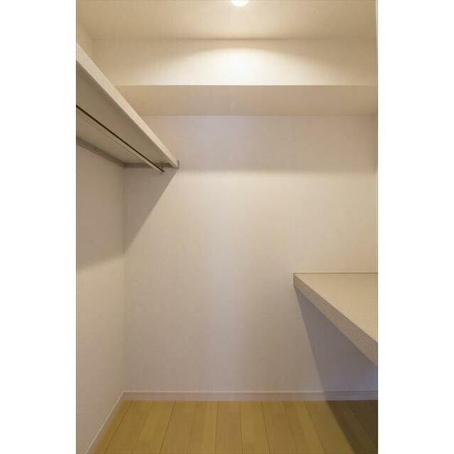 ルーチェ国立ズードの物件内観写真