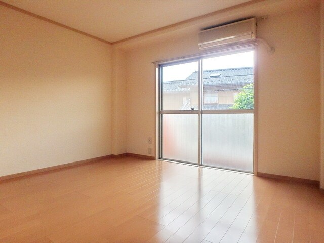 グランシャリオI番館の物件内観写真