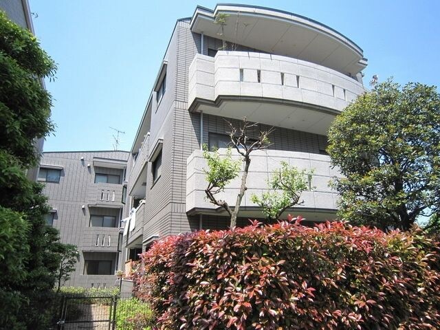 ヴェルヌーブの物件外観写真