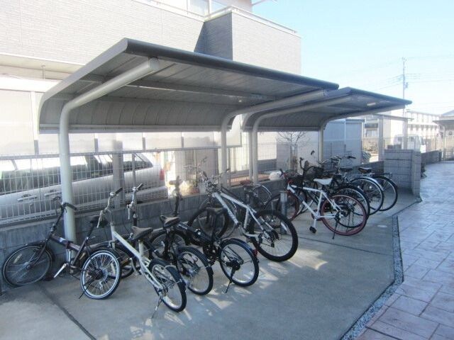 アニックカスールの物件内観写真