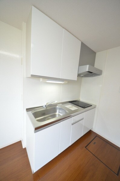 ウィスタリア・ガーデンBの物件内観写真