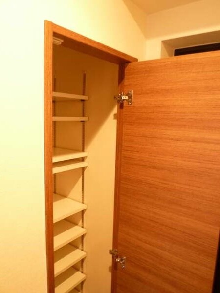 RESPECT THREEの物件内観写真