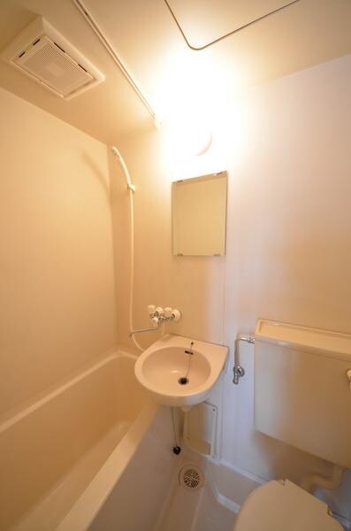 ガーデンスクエア国立の物件内観写真