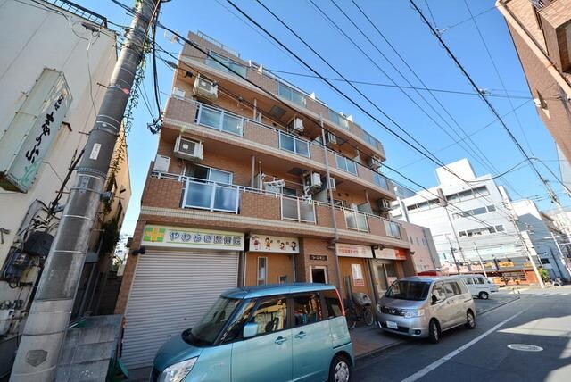 ラ・ジオンの物件外観写真