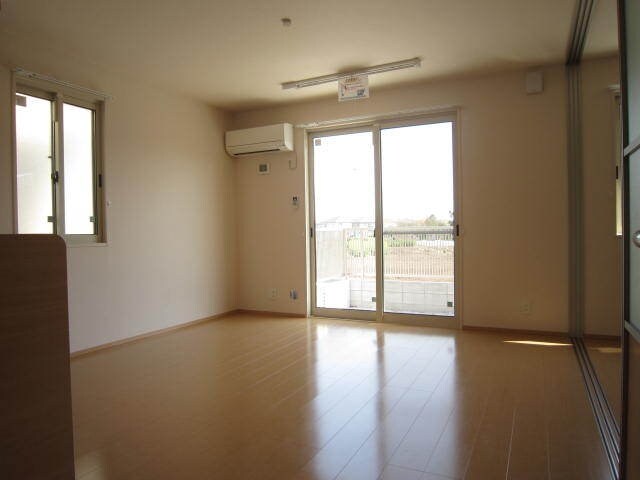 ファヴォーレIIIの物件内観写真