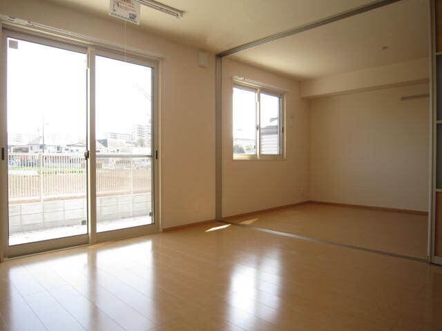 ファヴォーレIIIの物件内観写真