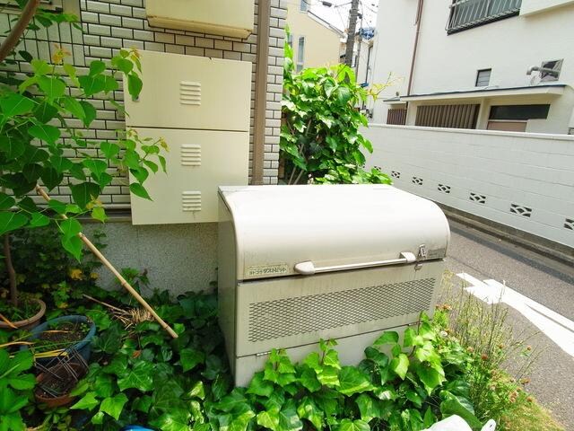 エイコーンアンドサンフラワーの物件内観写真