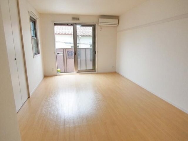 エイコーンアンドサンフラワーの物件内観写真