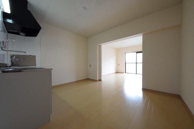 ルミエールセゾンの物件内観写真