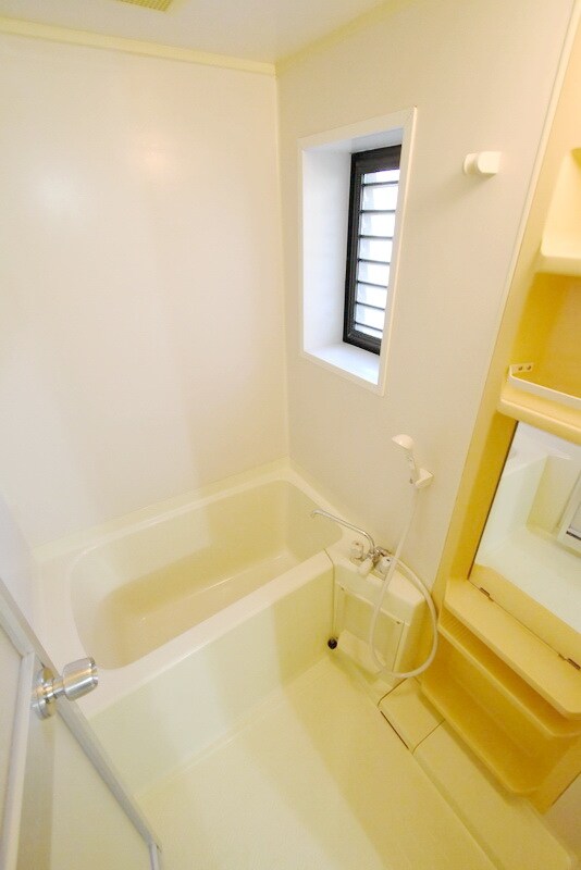 ニューベルヴェの物件内観写真