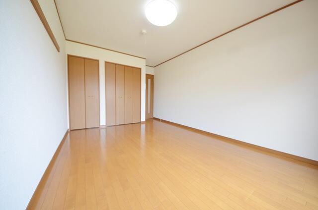 雅泉ハイツの物件内観写真