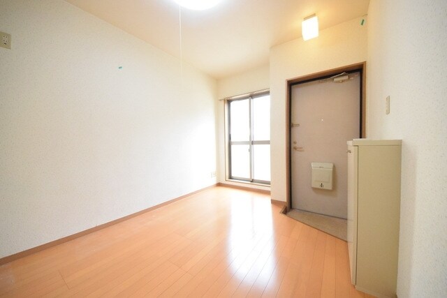 メゾンジュネスの物件内観写真