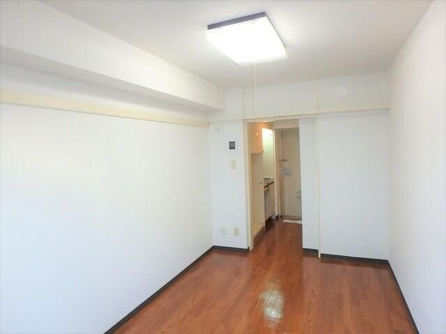 タッシ国立の物件内観写真