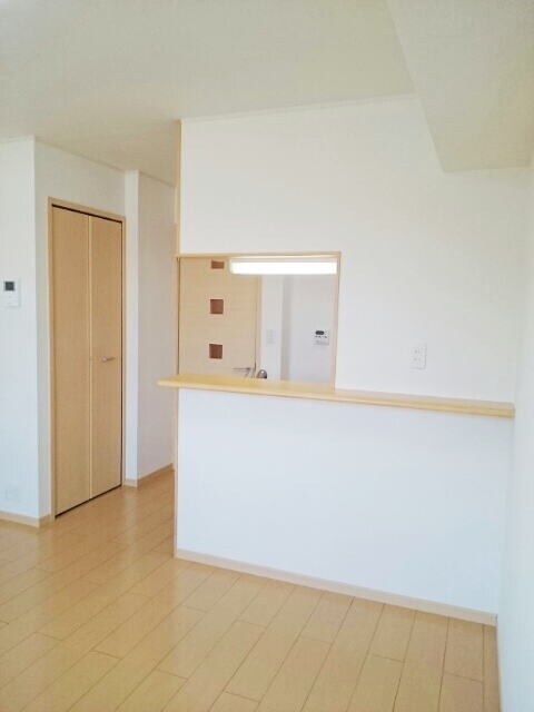 ラフレシールの物件内観写真