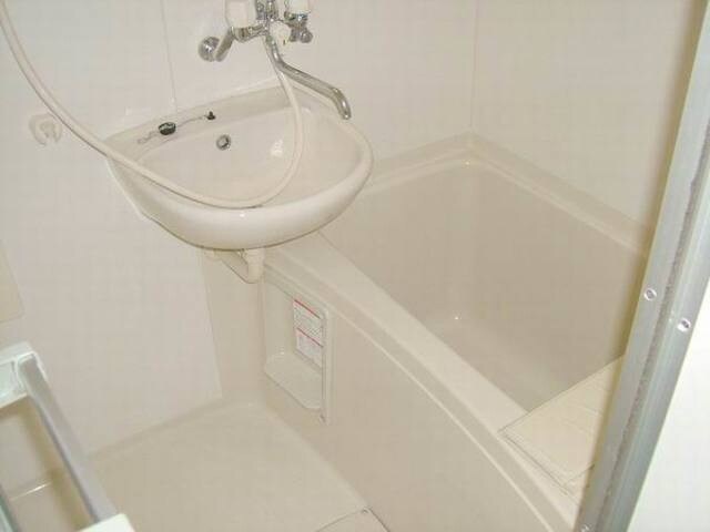 キャッスルの物件内観写真