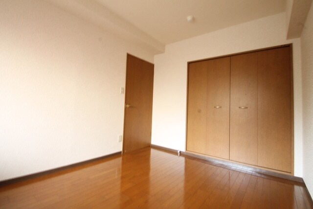 シャトルコートの物件内観写真