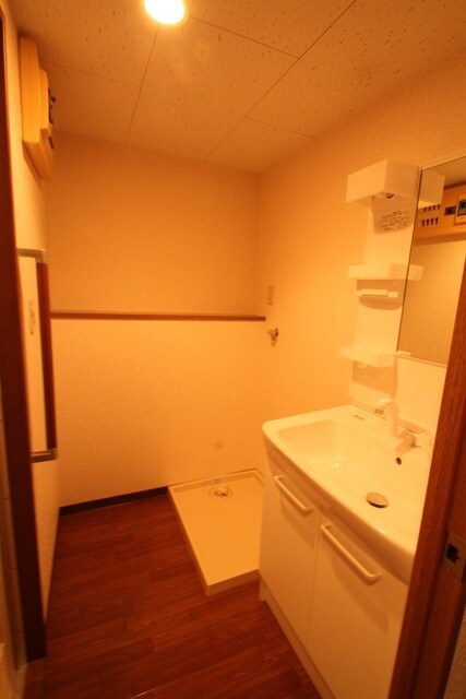 シャトルコートの物件内観写真