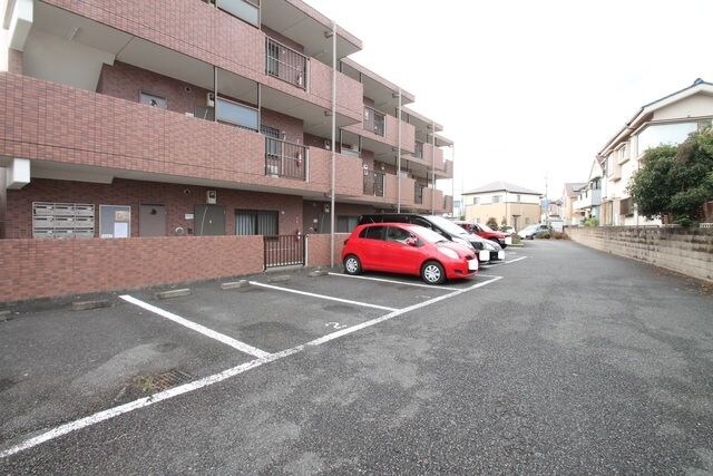 シャトルコートの物件内観写真