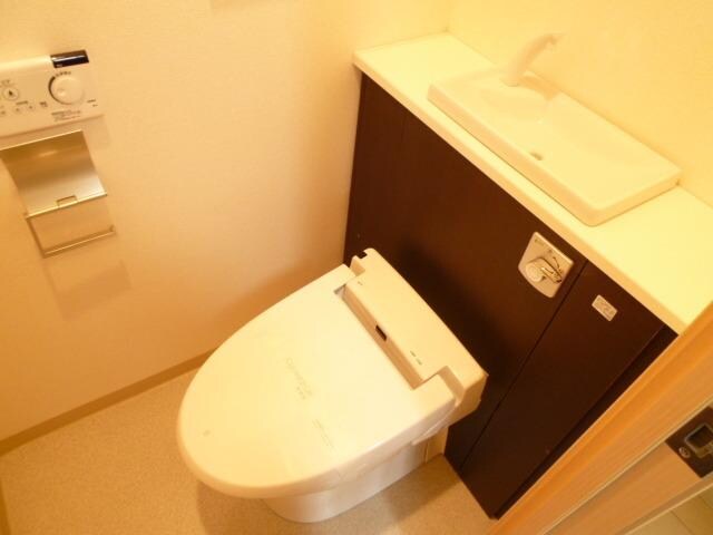 メゾン ソレイユIの物件内観写真