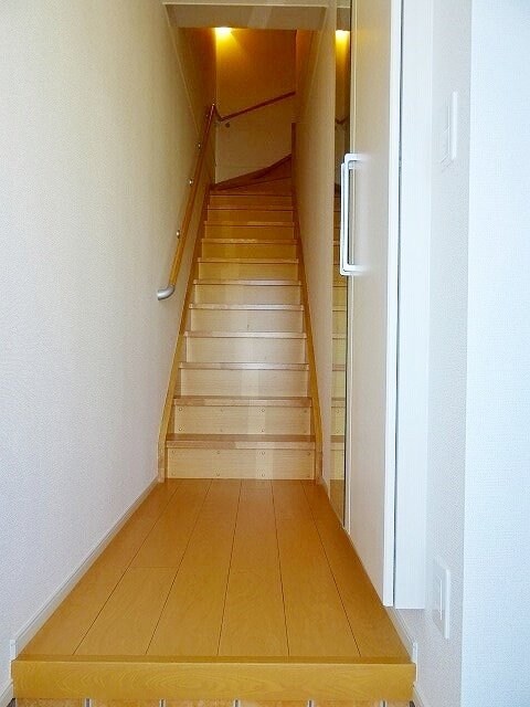 リリーガーデンの物件内観写真