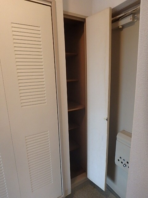 サンパレス松庵の物件内観写真