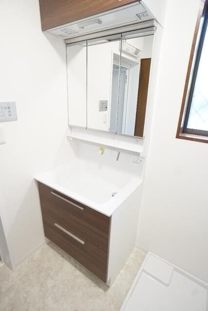 宮坂1丁目戸建の物件内観写真