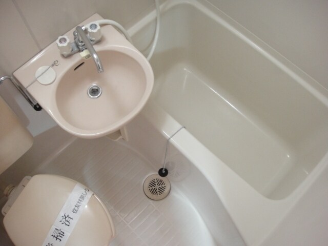 エステートサンスイの物件内観写真