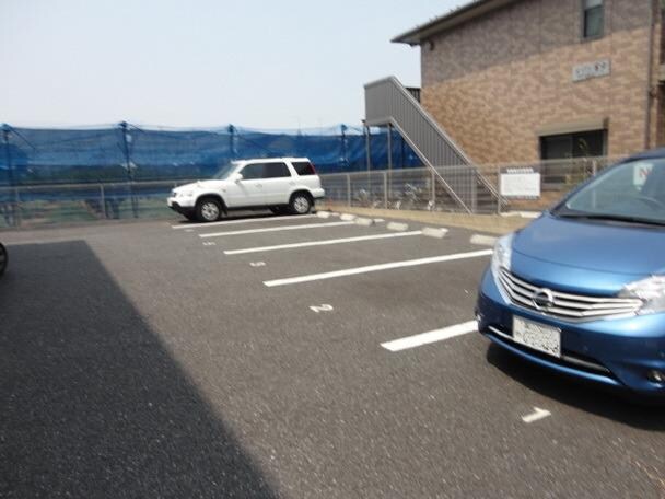 バラディー伏見の物件内観写真