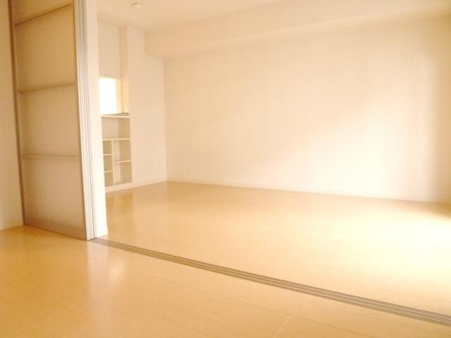 バラディー伏見の物件内観写真