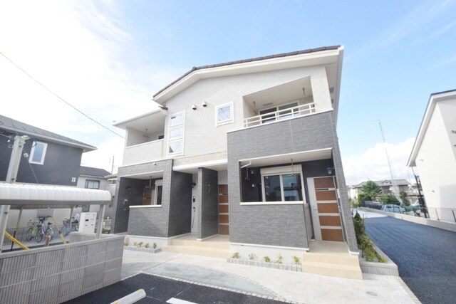 グランクレールAの物件外観写真