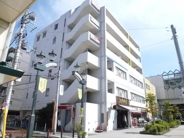 アザレ・ドールの物件外観写真