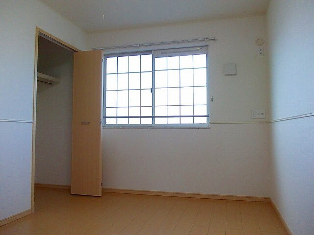 ジュネス・クラールの物件内観写真