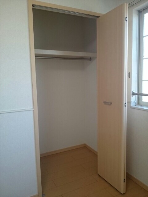 ジュネス・クラールの物件内観写真