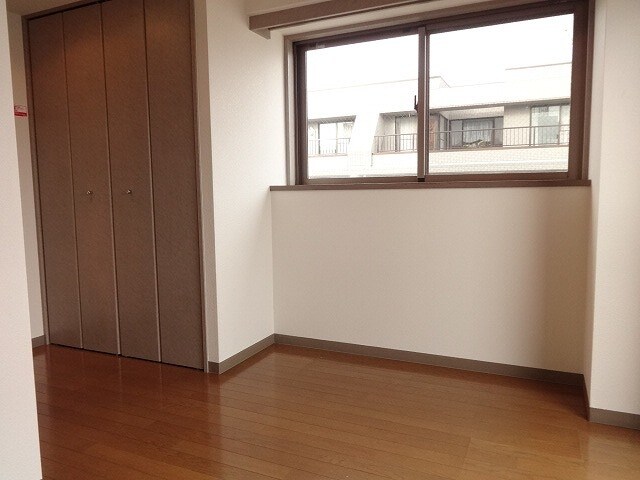 トーシンフェニックス高円寺弐番館の物件内観写真