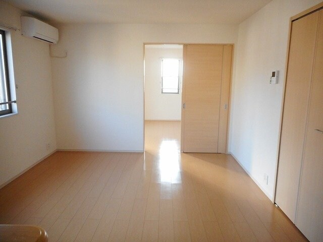 メゾンドグリシーヌIIIの物件内観写真