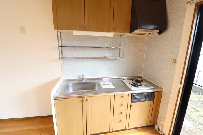 エバーグリーンAの物件内観写真