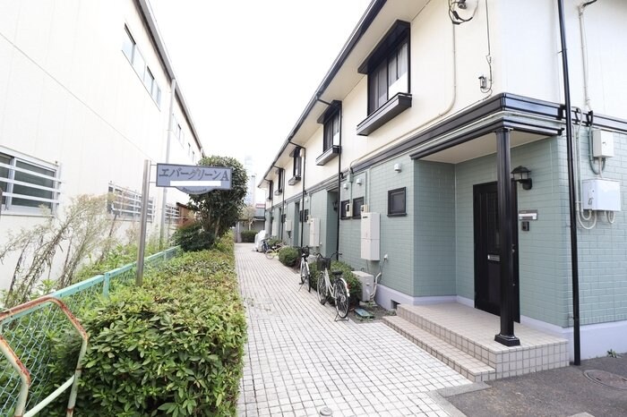 エバーグリーンAの物件内観写真